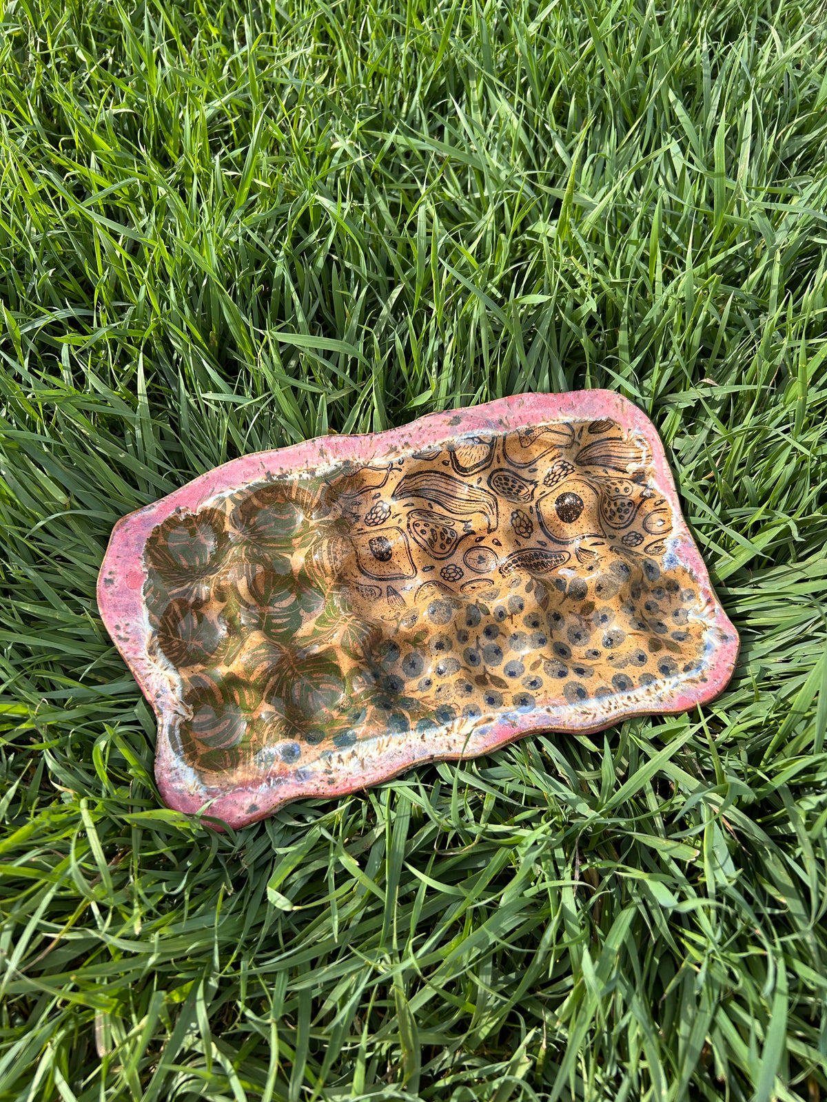 Patchwork egg tray