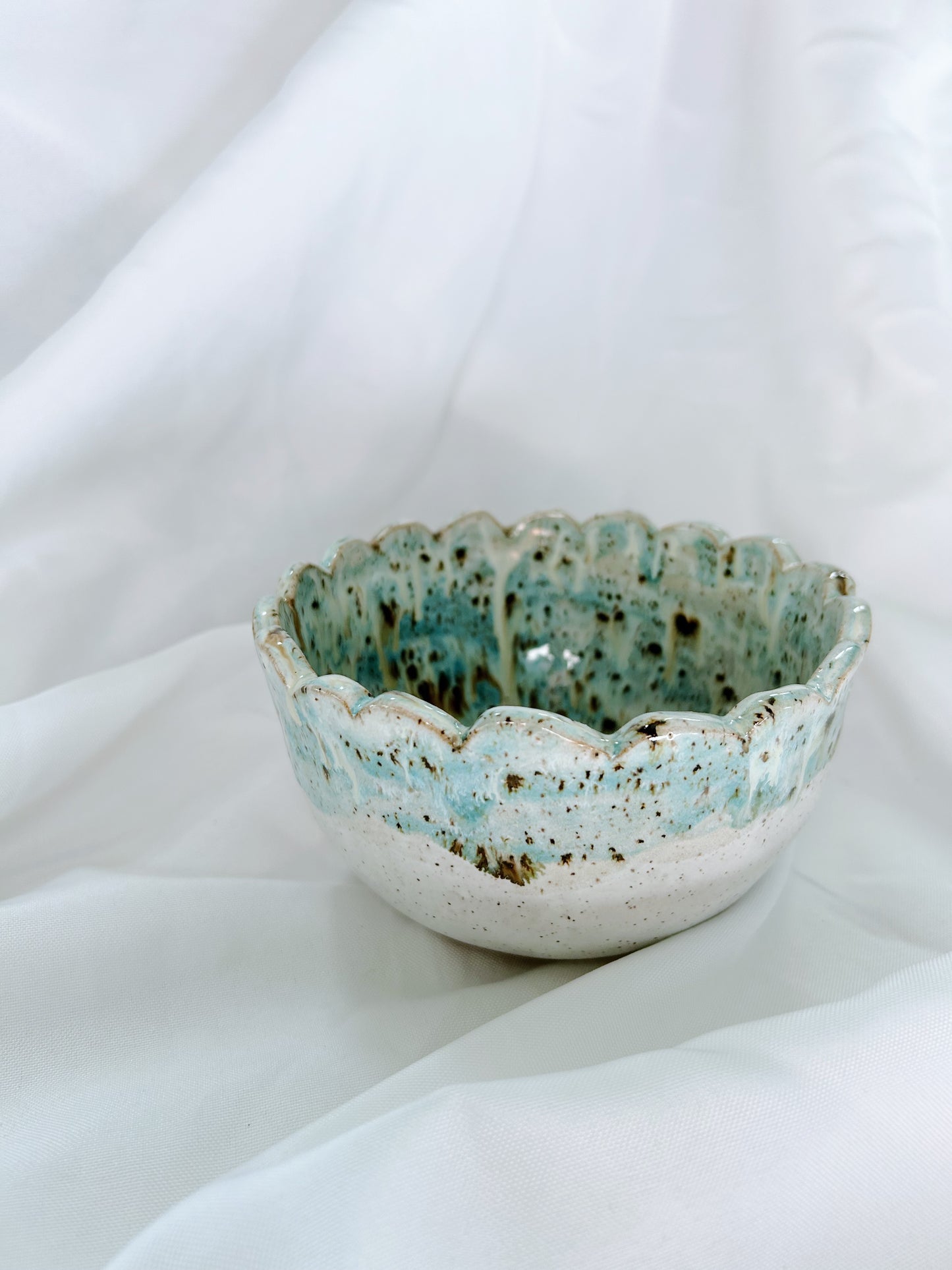 Small Scalloped bowl | Quail egg