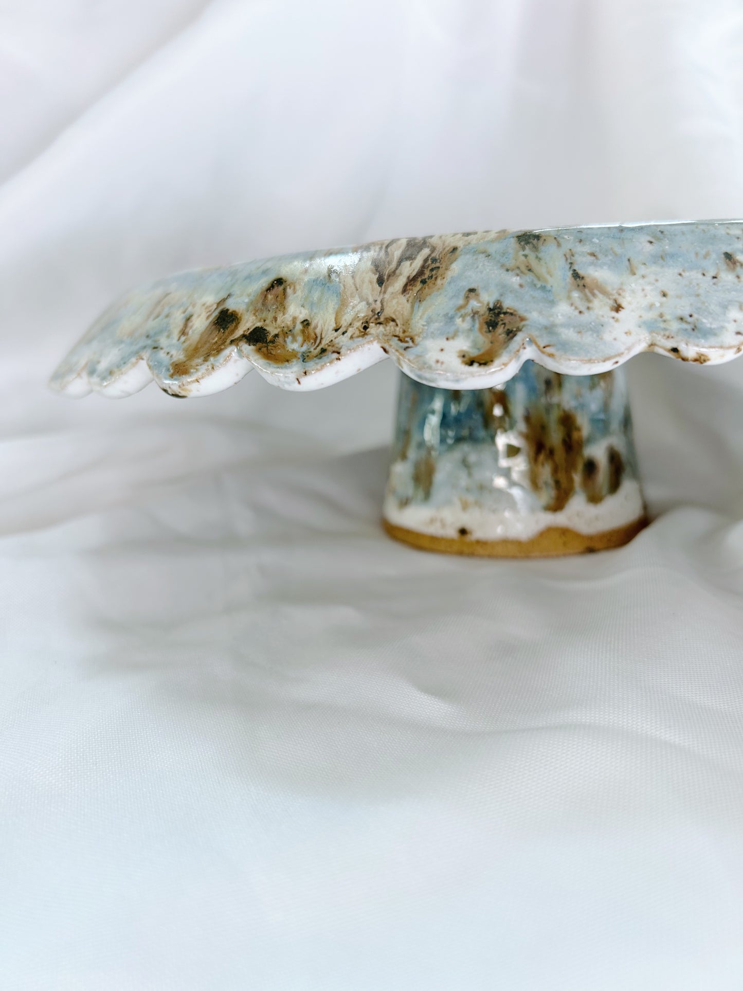 Scalloped cake stand | Pebble Brook