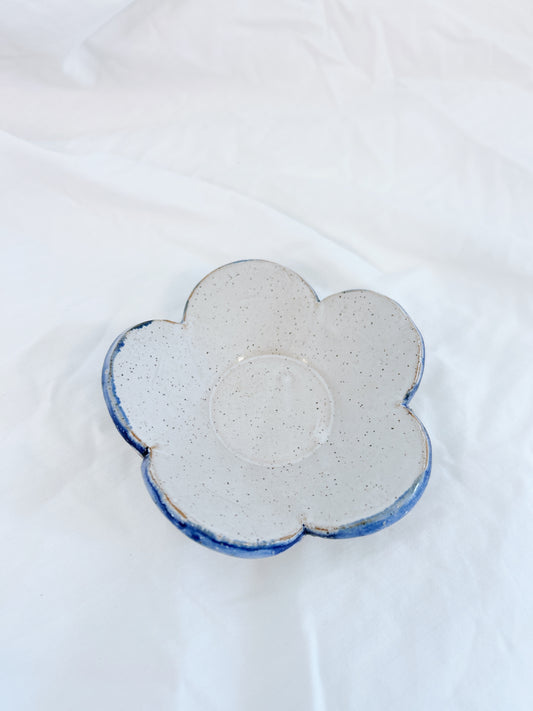 Indigo flower dish