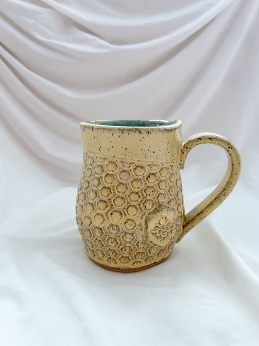 Bee mug 1 - large