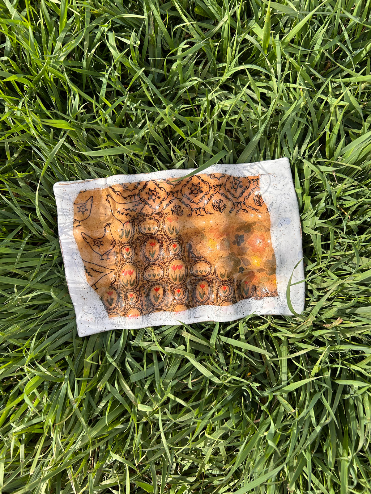 Patchwork egg tray
