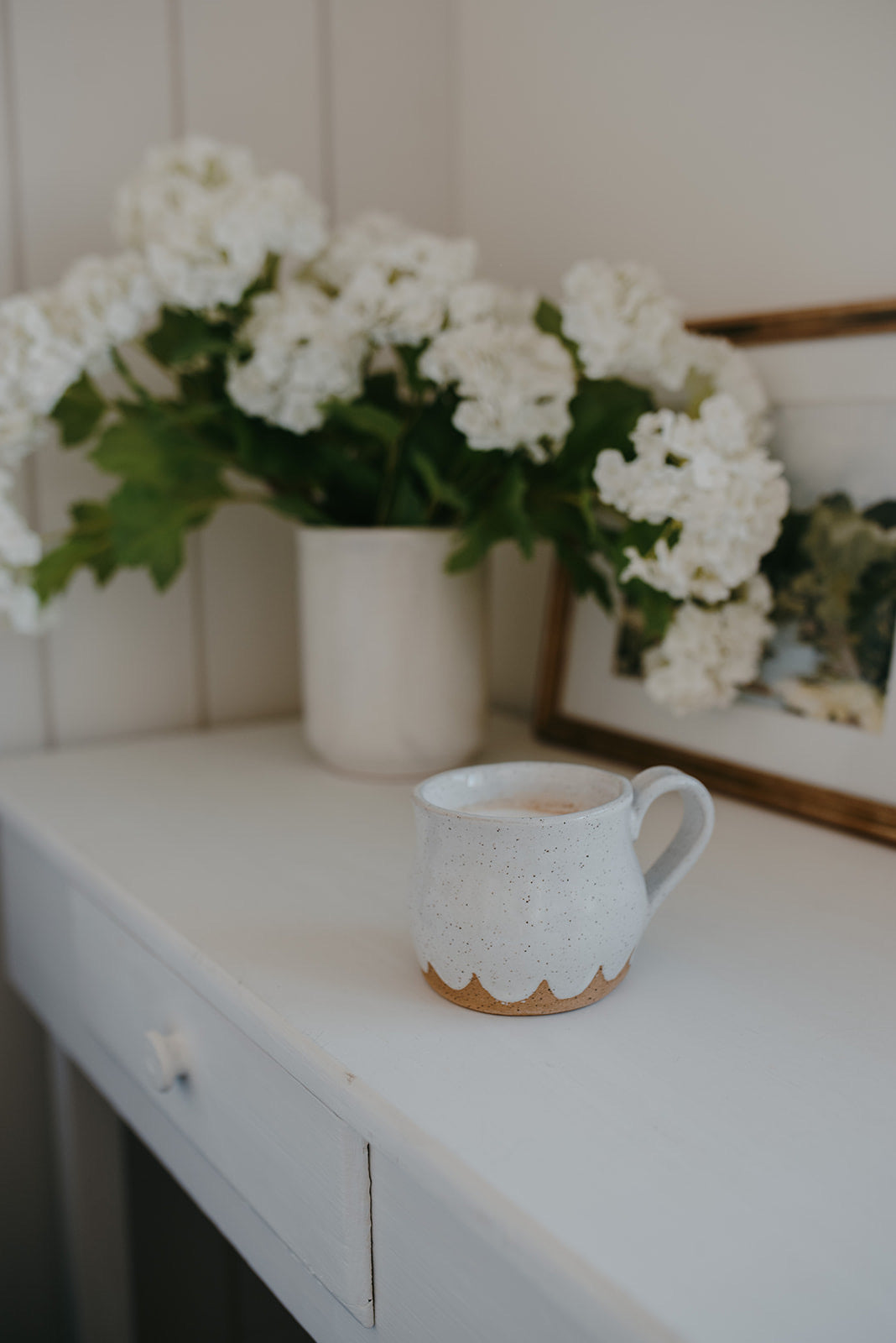 PREORDER - Scalloped mug