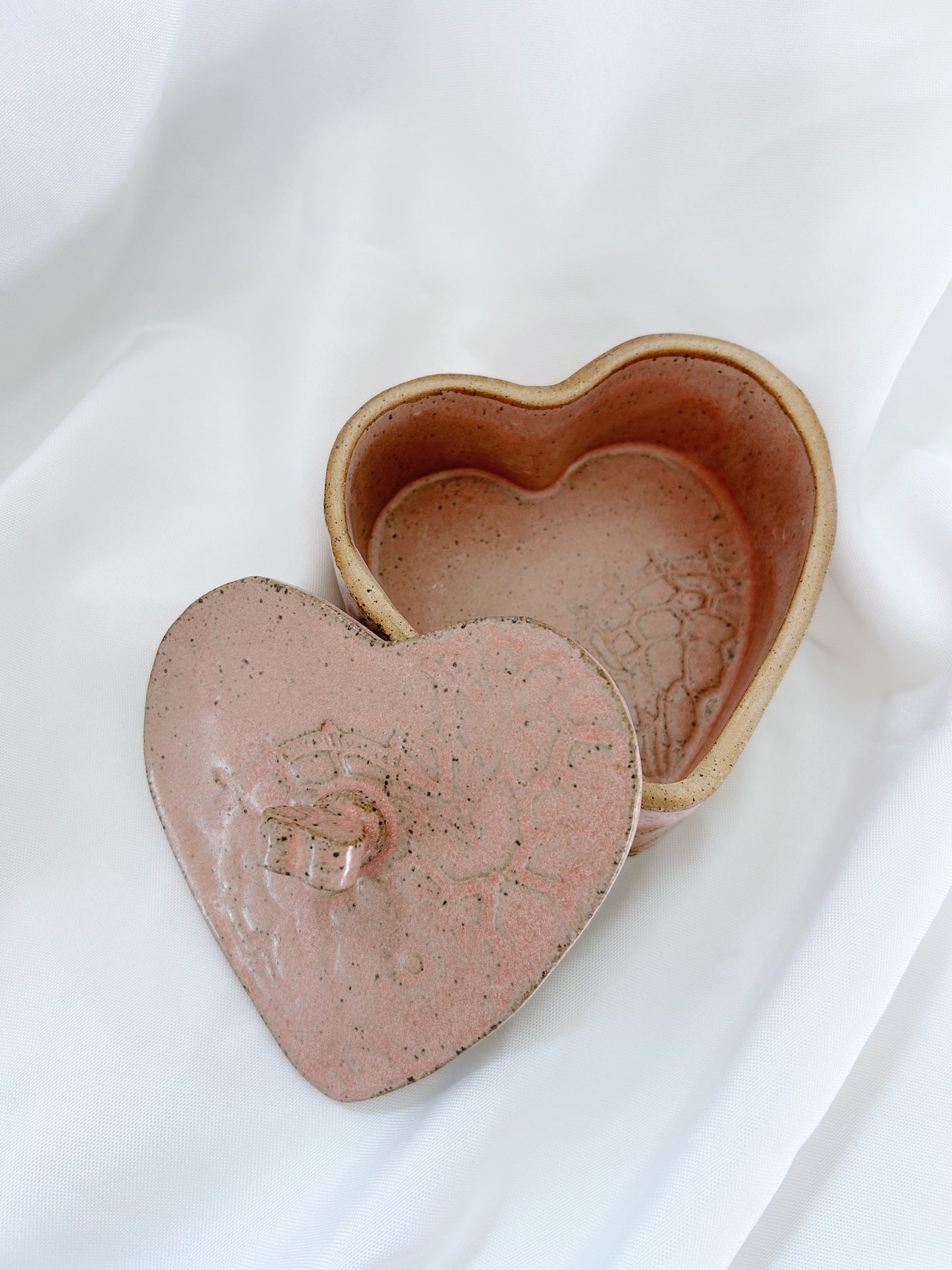 Heart trinket box | pink