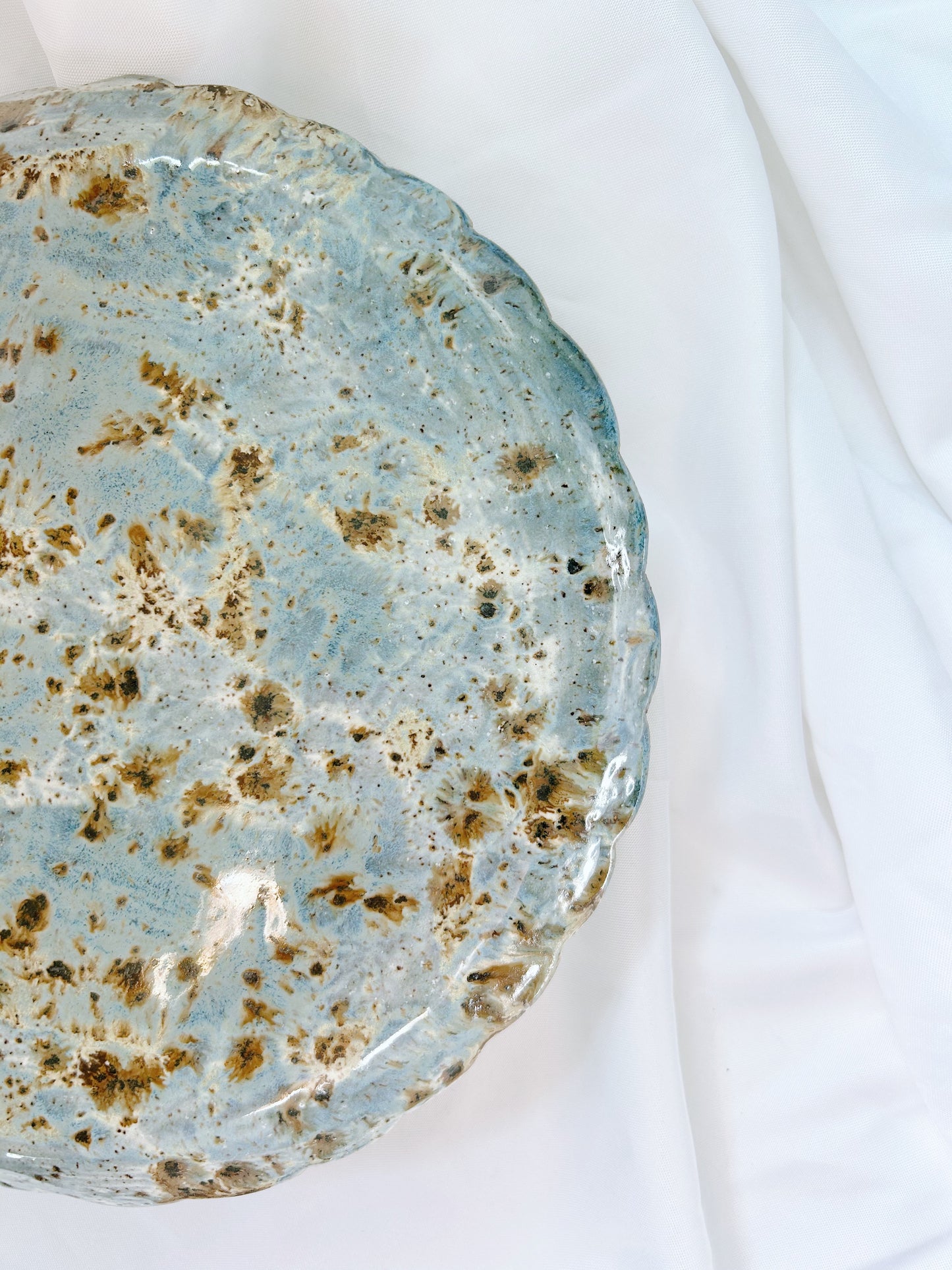 Scalloped cake stand | Pebble Brook