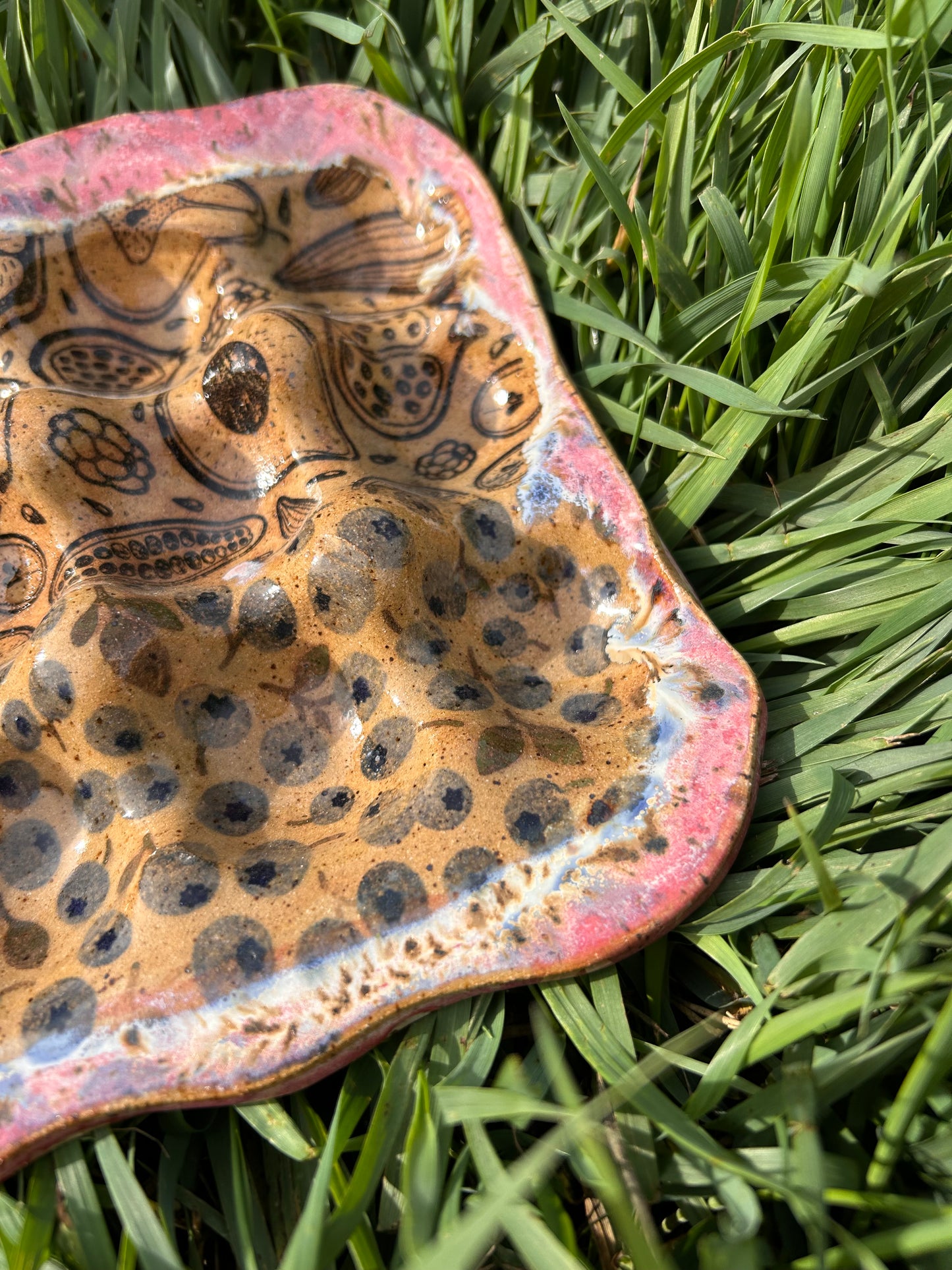 Patchwork egg tray