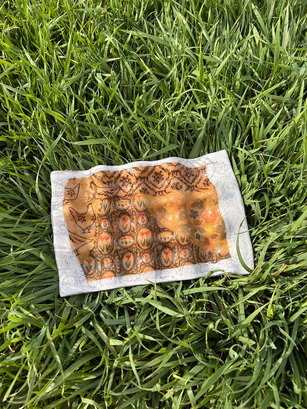 Patchwork egg tray
