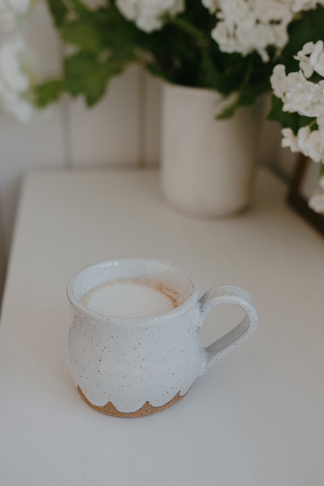 PREORDER - Scalloped mug