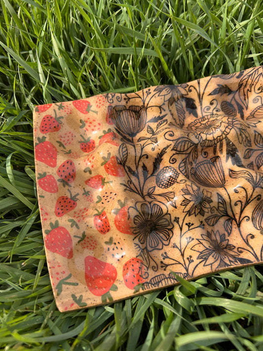 Strawberry flowers egg tray