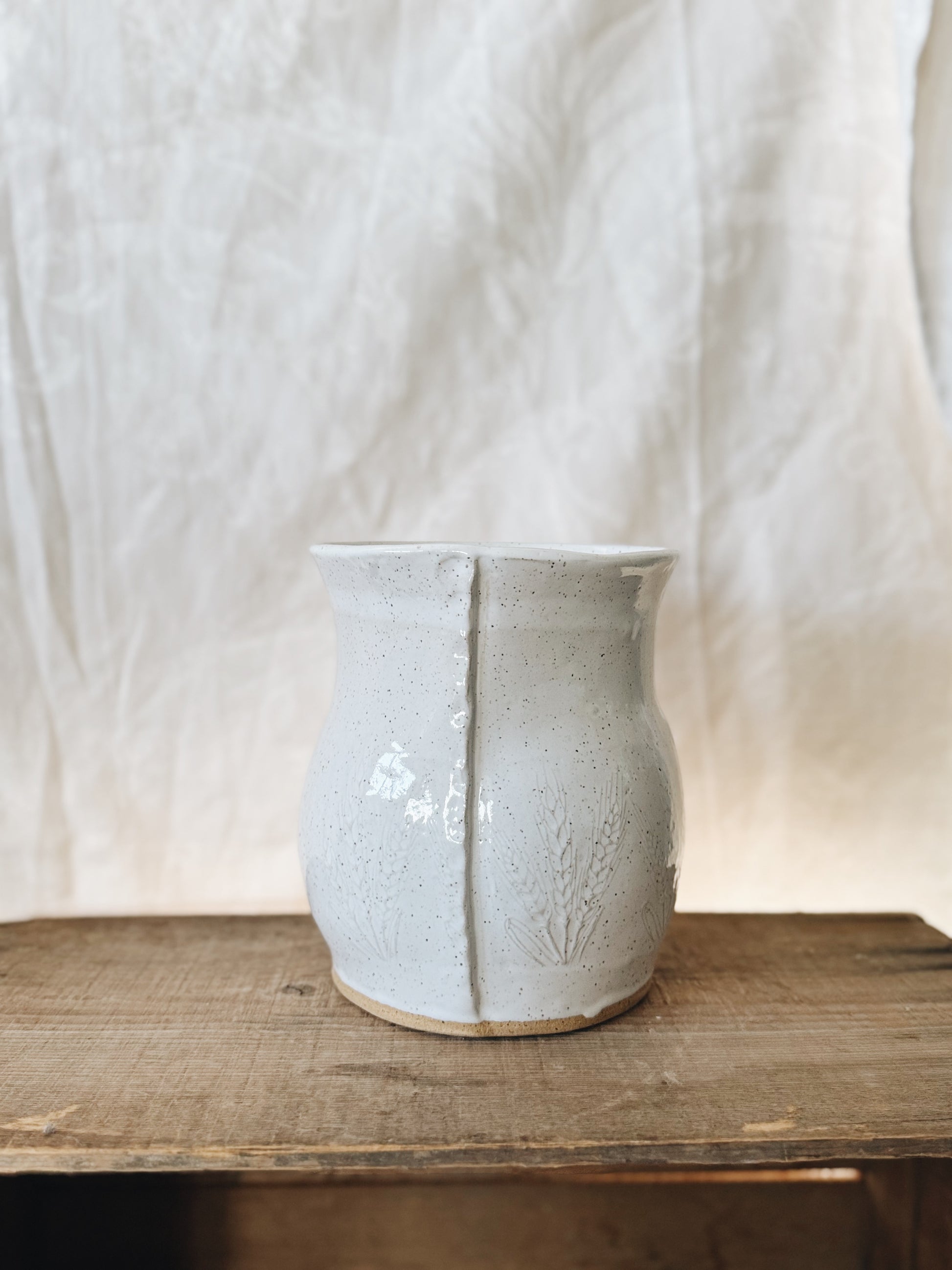 Wheat utensil holder | white image 3