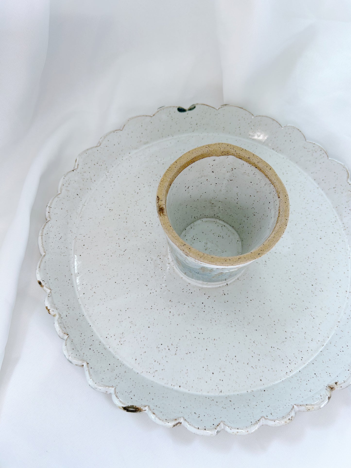 Scalloped cake stand | Pebble Brook