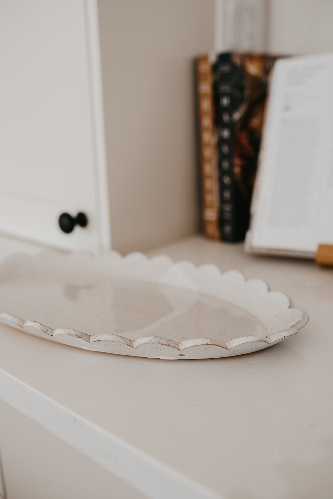 Scalloped platter