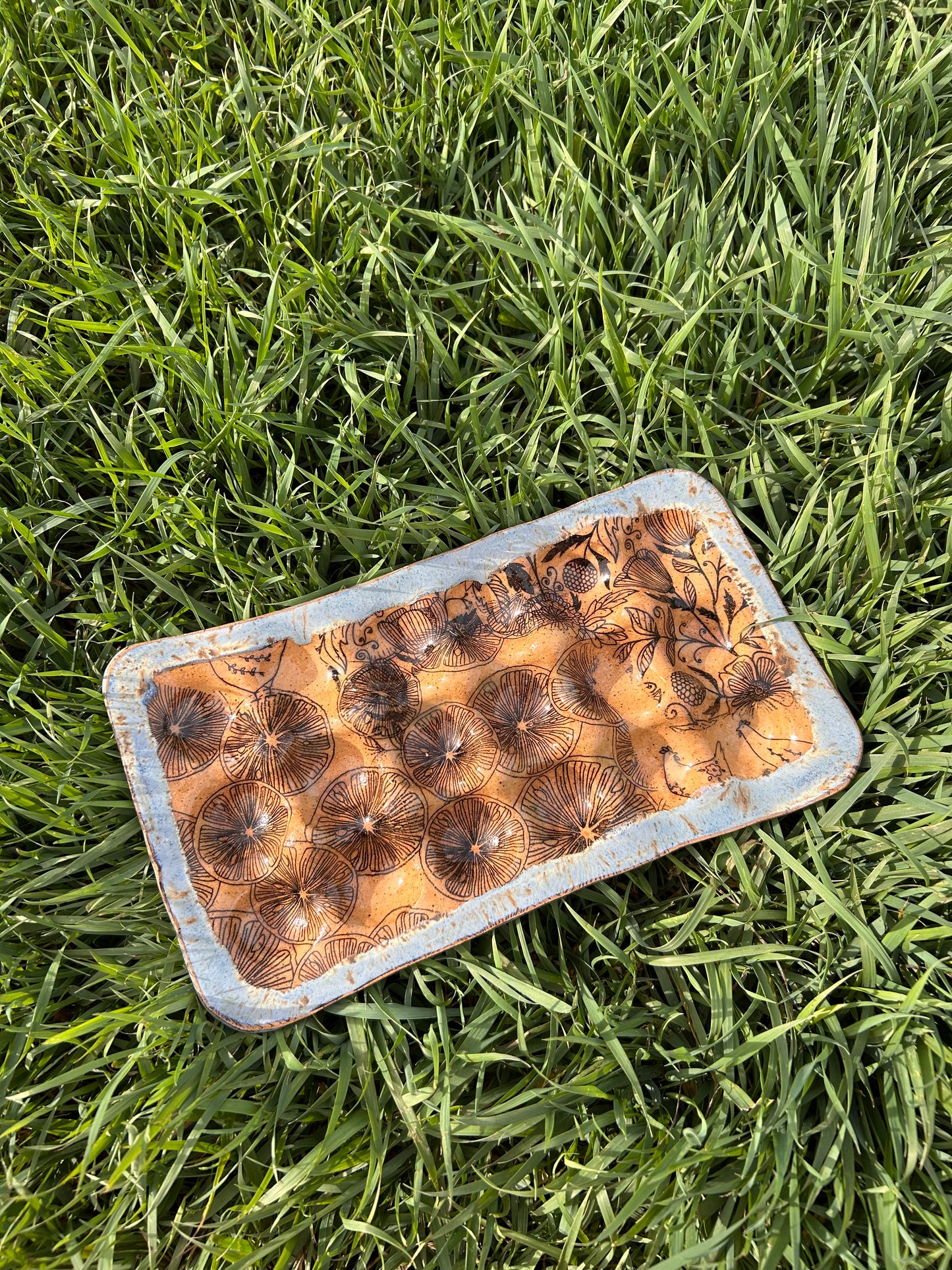 Patchwork egg tray