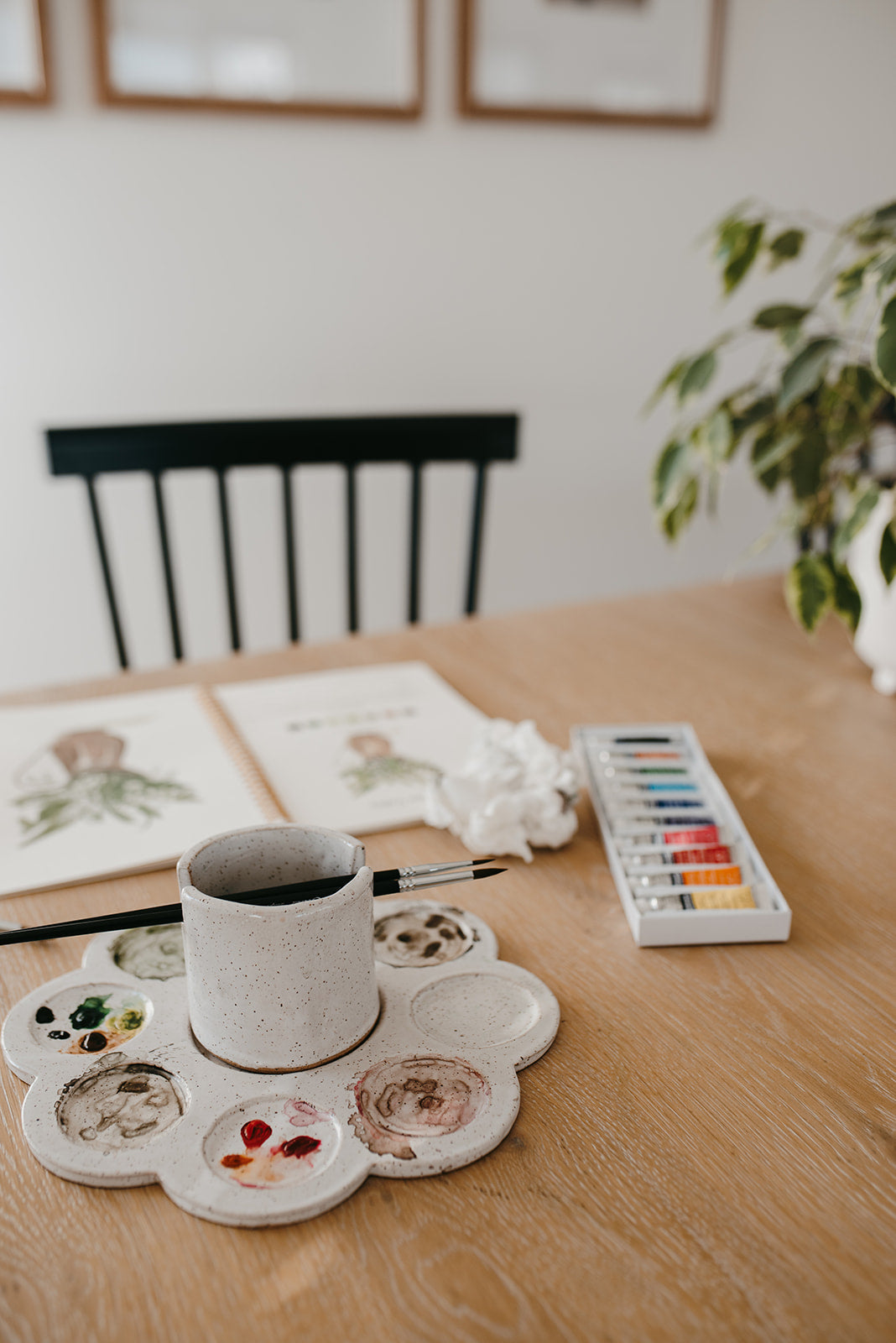 PREORDER - The Artist Set • white