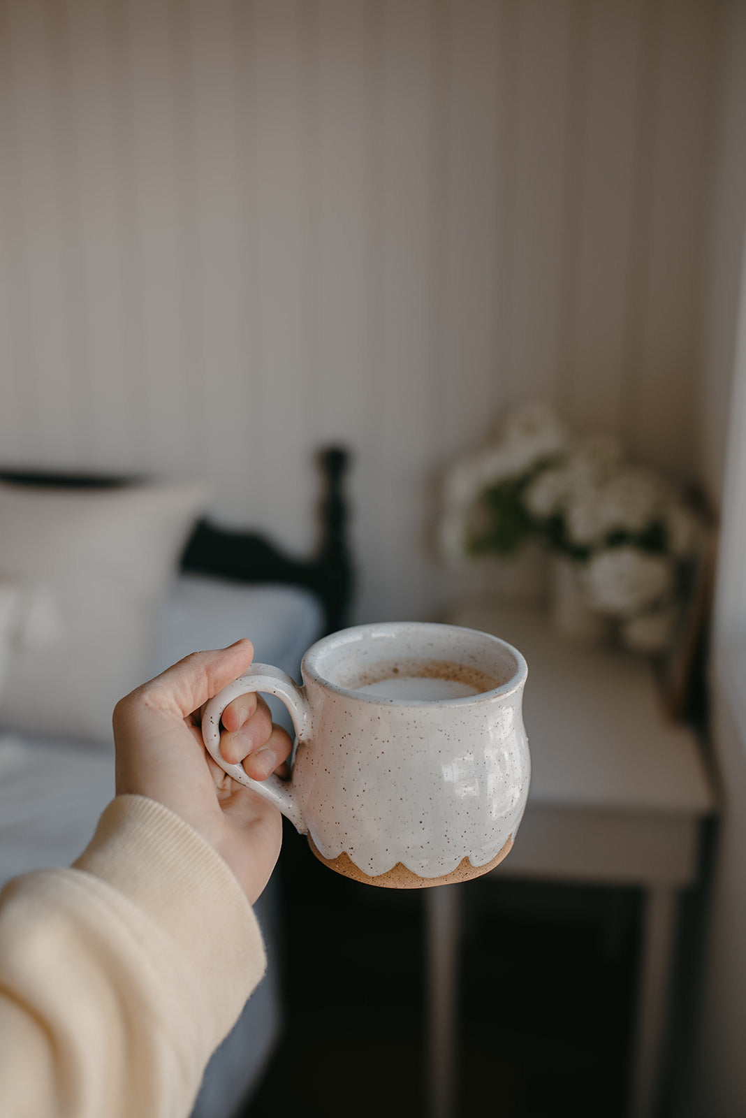 PREORDER - Scalloped mug