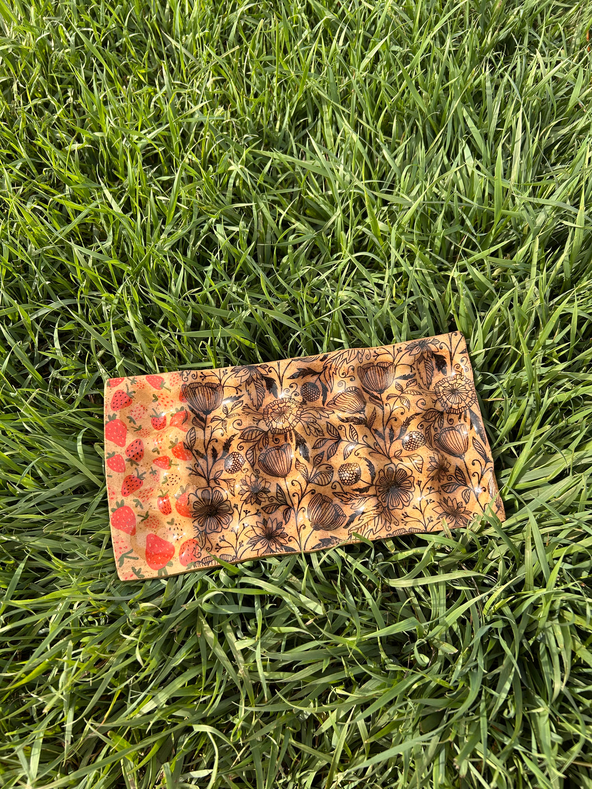 Strawberry flowers egg tray