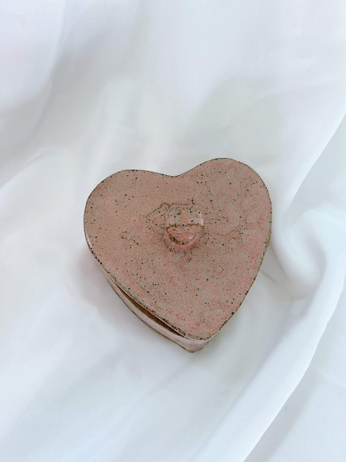Heart trinket box | pink