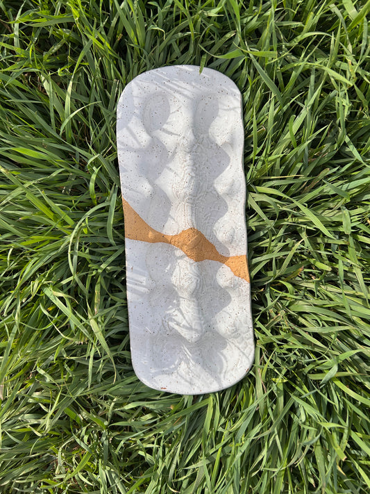 Lace egg tray | white