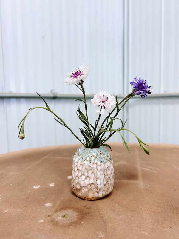 Bud vase 1