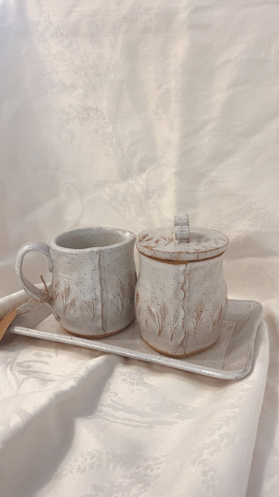 White wheat cream and sugar set image 1