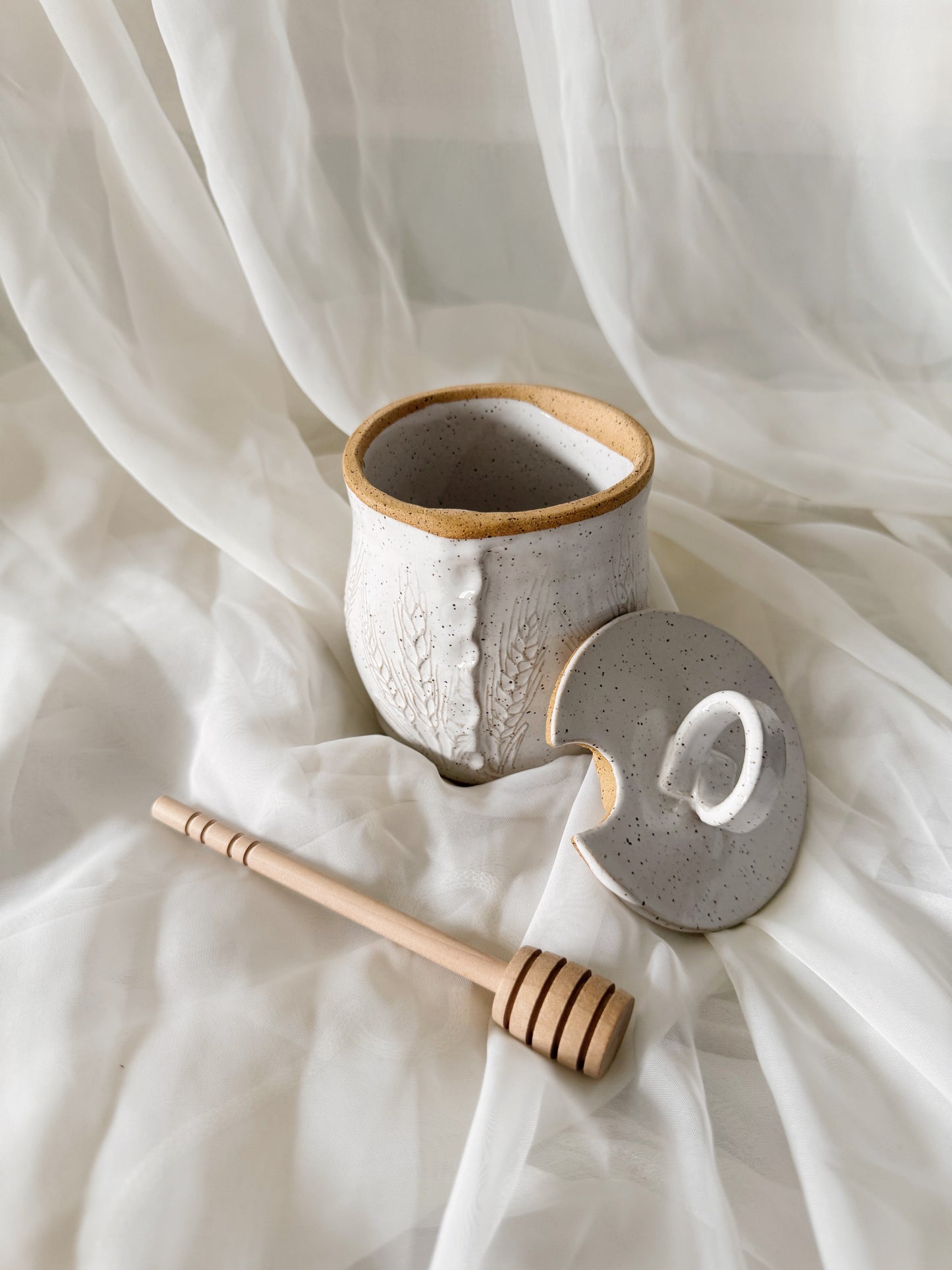 wheat honey pot | PREORDER image 3